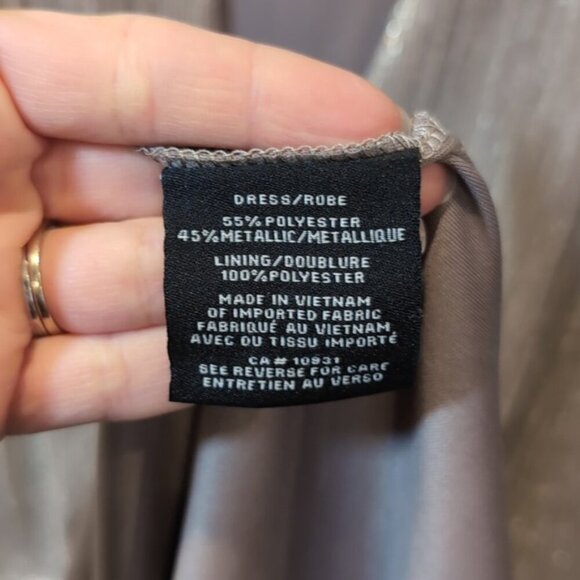 Laura Plus Shimmery Metallic Formal Dress Sleeveless Stretchy Champagne Wedding - Picture 10 of 11